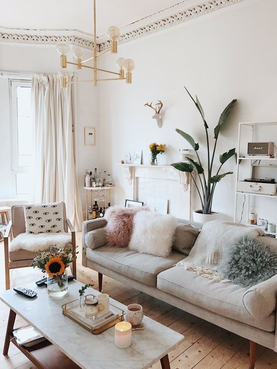 10 Great Decoration Examples For Small Living Spaces in Toronto