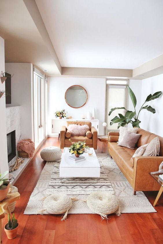 10 Great Decoration Examples For Small Living Spaces in Toronto