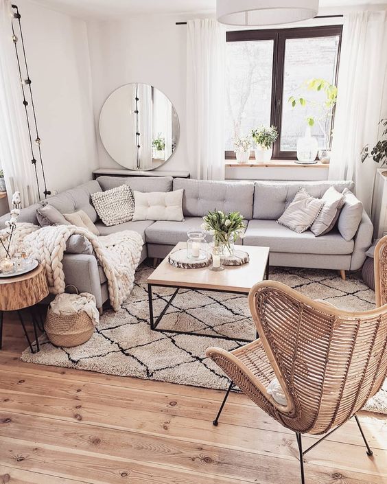 10 Great Decoration Examples For Small Living Spaces in Toronto