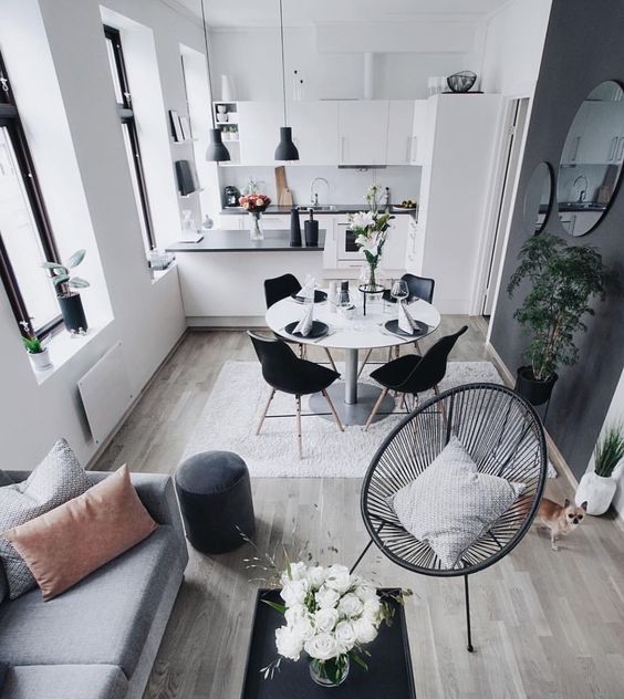 10 Great Decoration Examples For Small Living Spaces in Toronto