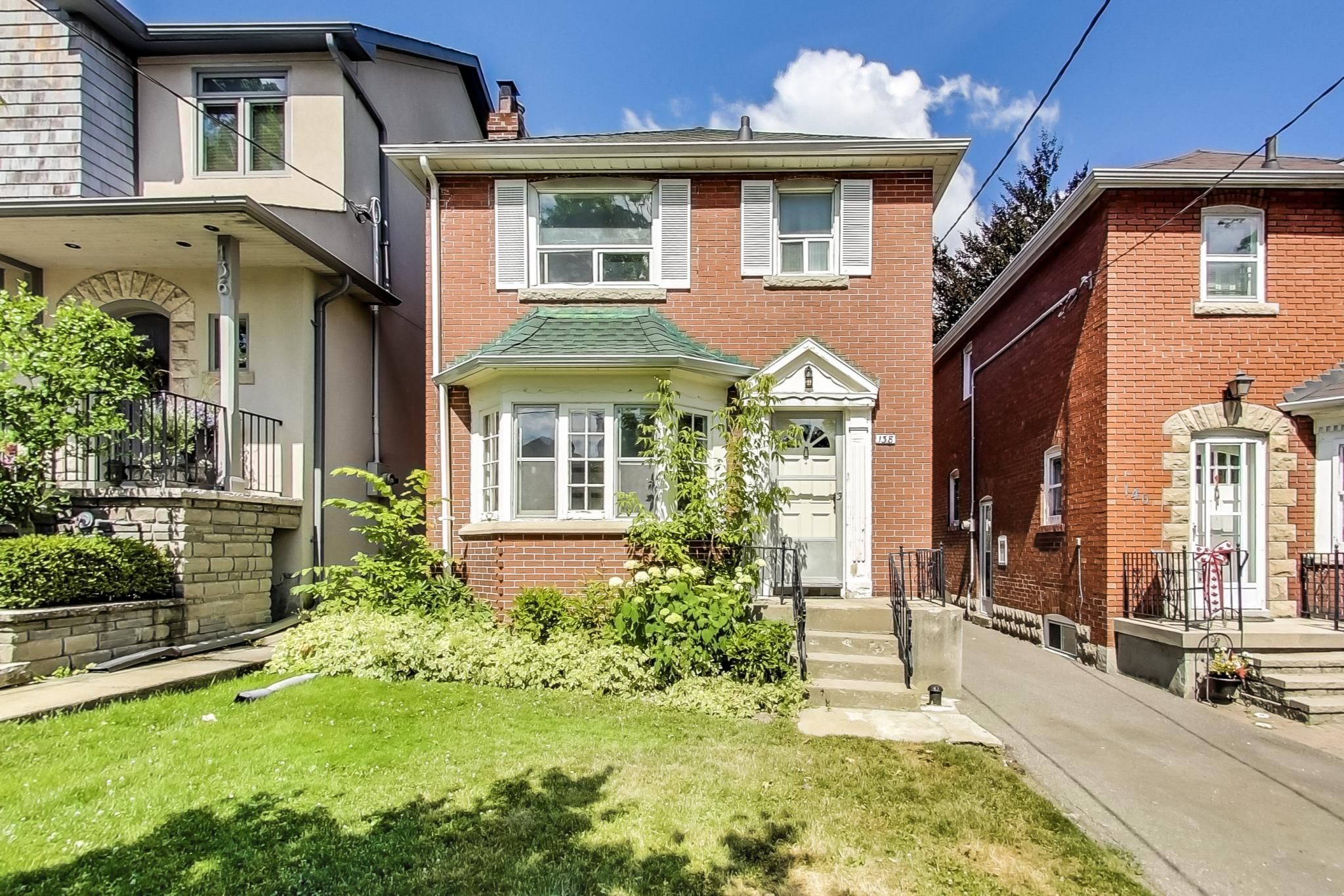 Photo of 138 Airdrie Road