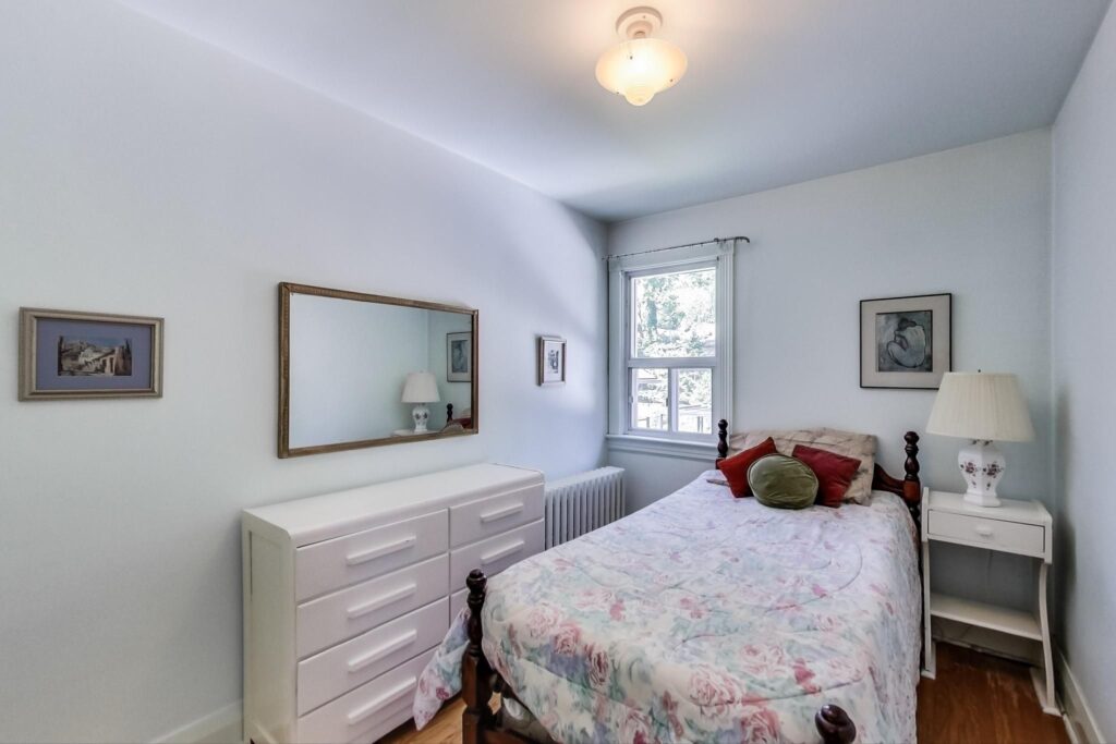 Photo of 138 Airdrie Road