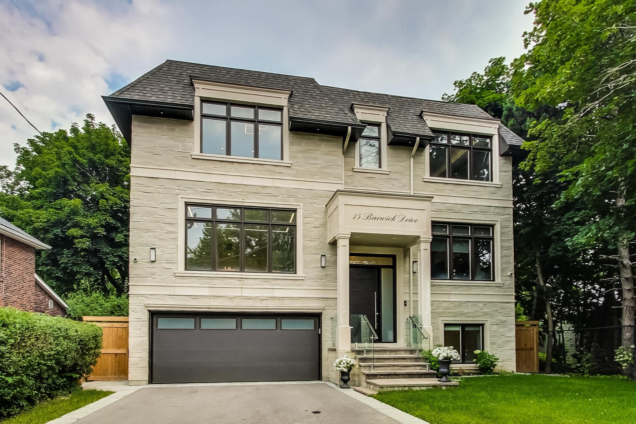 Photo of 15 Barwick Dr
