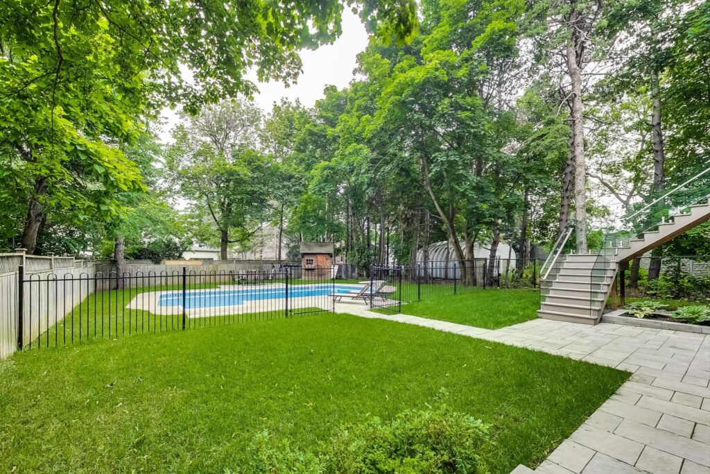 Photo of 15 Barwick Dr