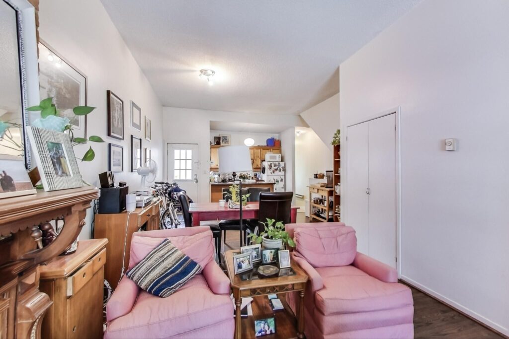 Photo of 167 Broadview Avenue
