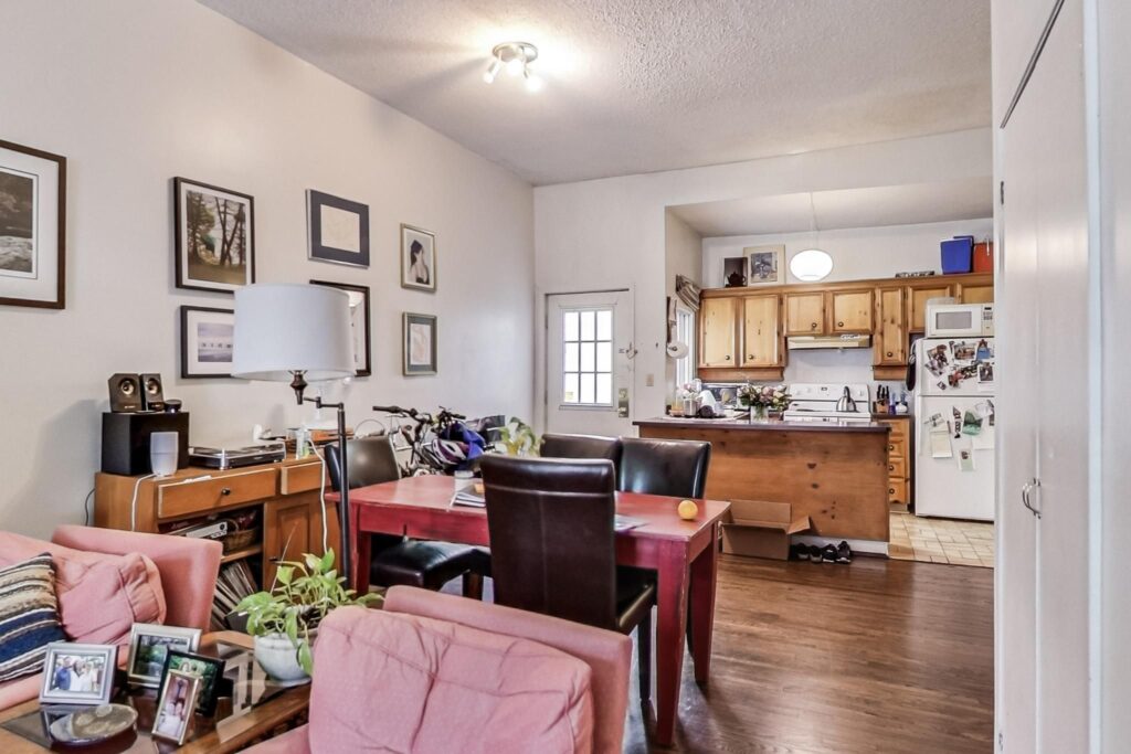 Photo of 167 Broadview Avenue