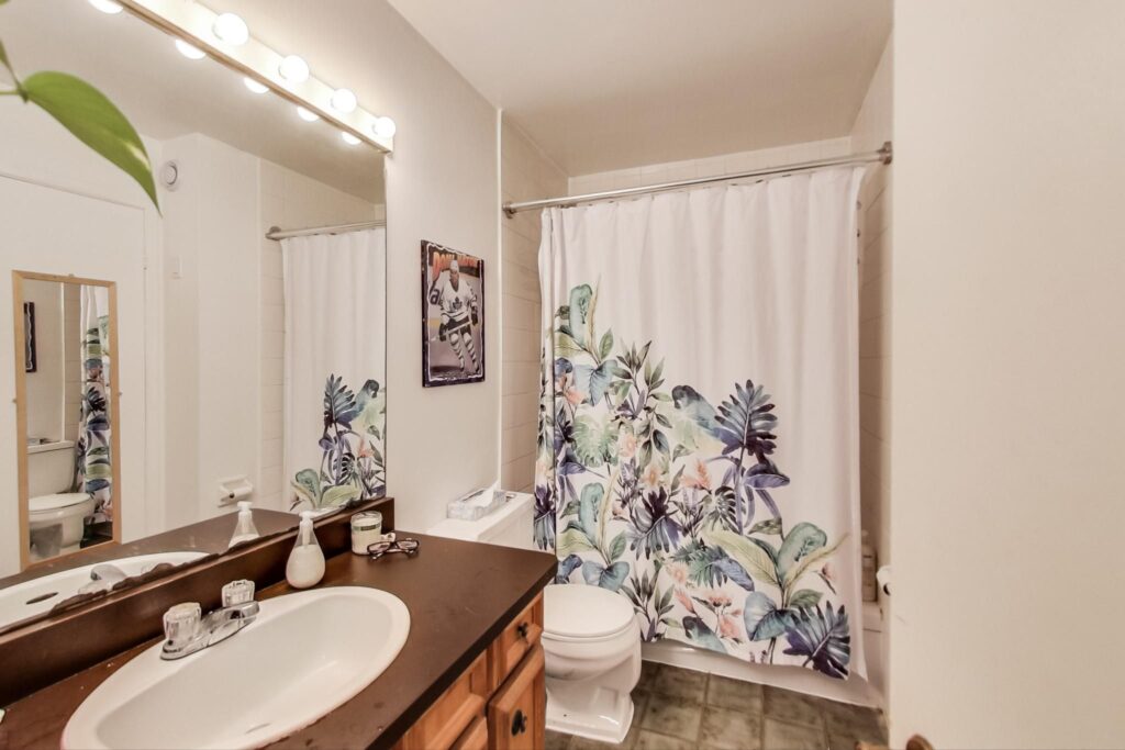 Photo of 167 Broadview Avenue