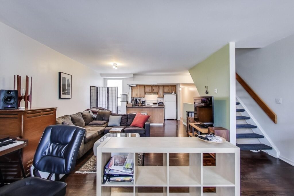 Photo of 167 Broadview Avenue