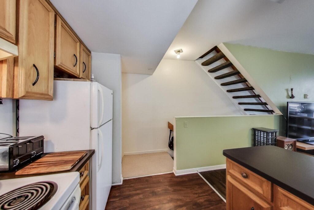 Photo of 167 Broadview Avenue
