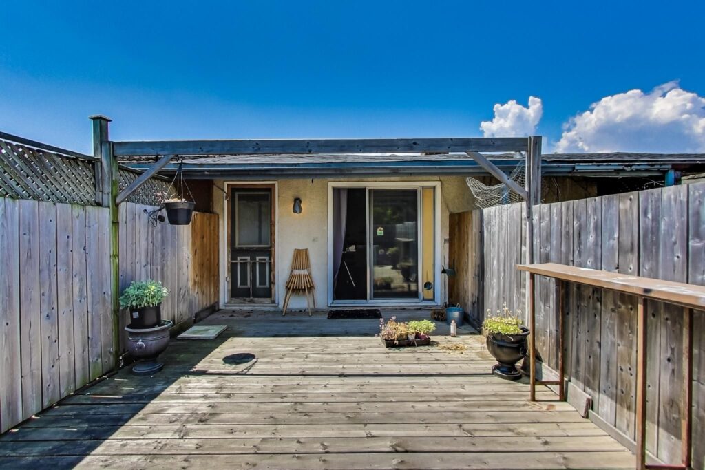 Photo of 167 Broadview Avenue