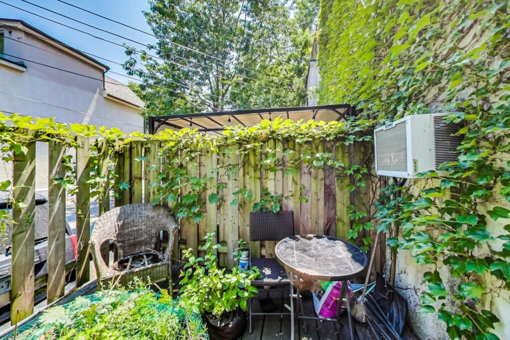 Photo of 167 Broadview Avenue