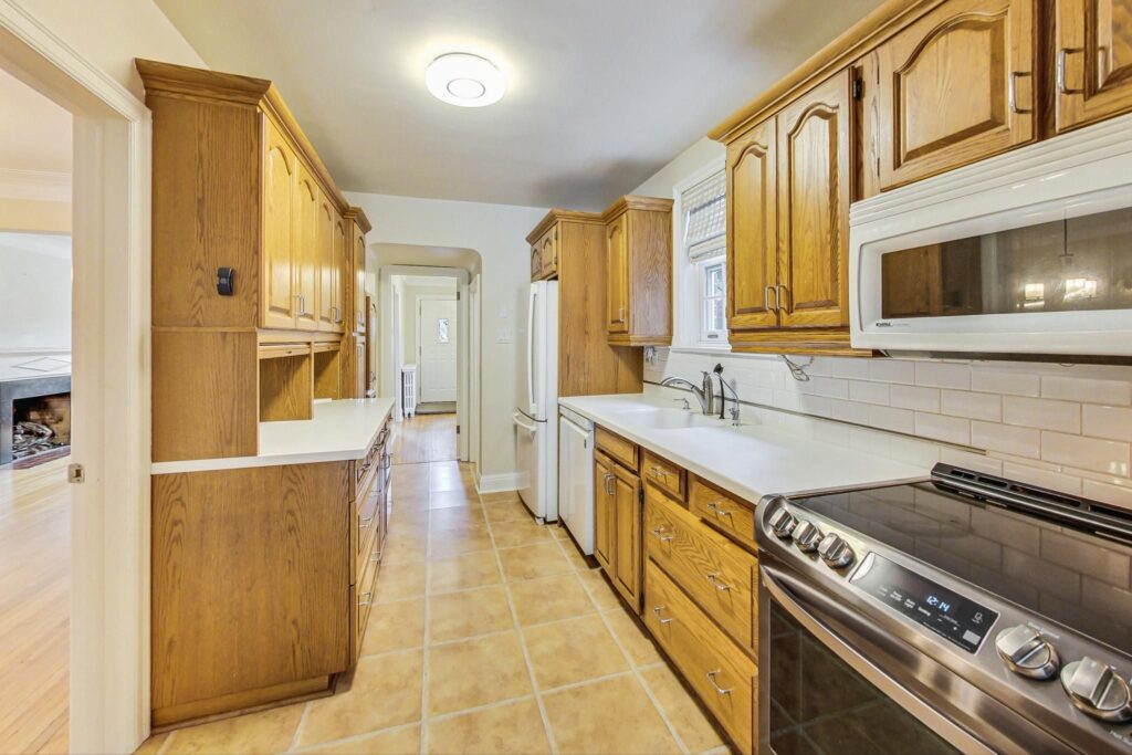 Photo of 2 Divadale Dr