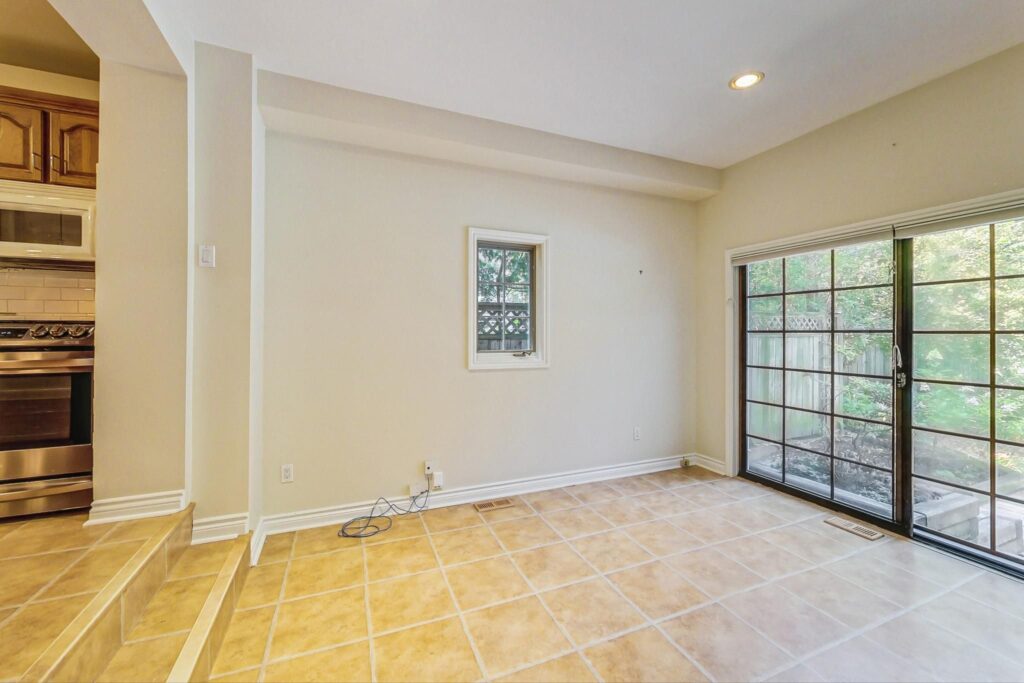 Photo of 2 Divadale Dr