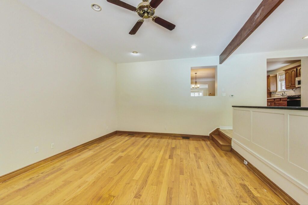 Photo of 2 Divadale Dr
