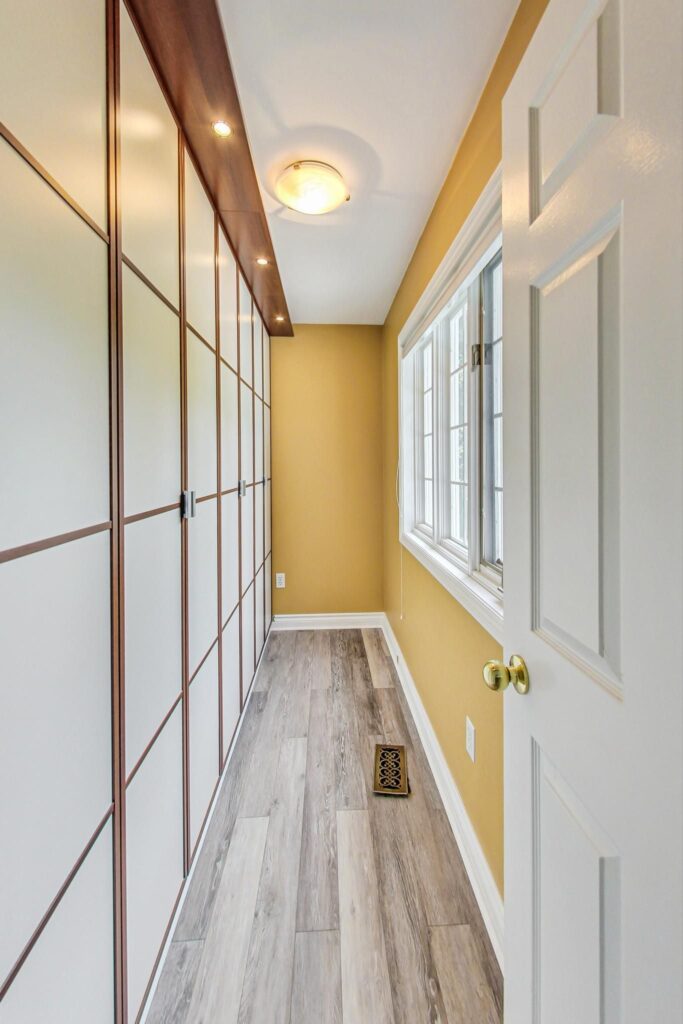 Photo of 2 Divadale Dr