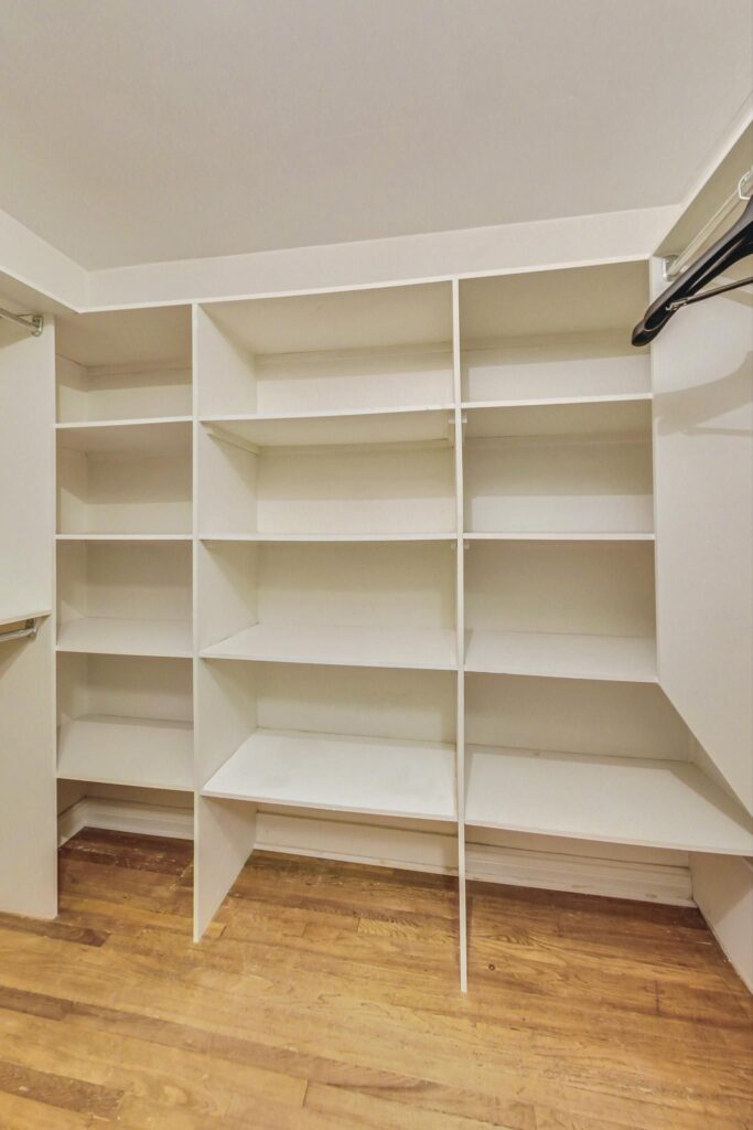 Photo of 2 Divadale Dr