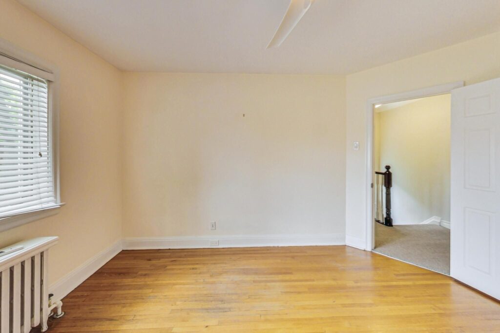 Photo of 2 Divadale Dr