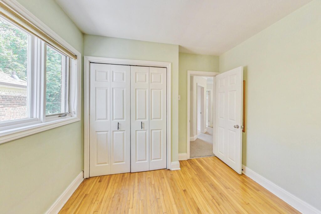 Photo of 2 Divadale Dr