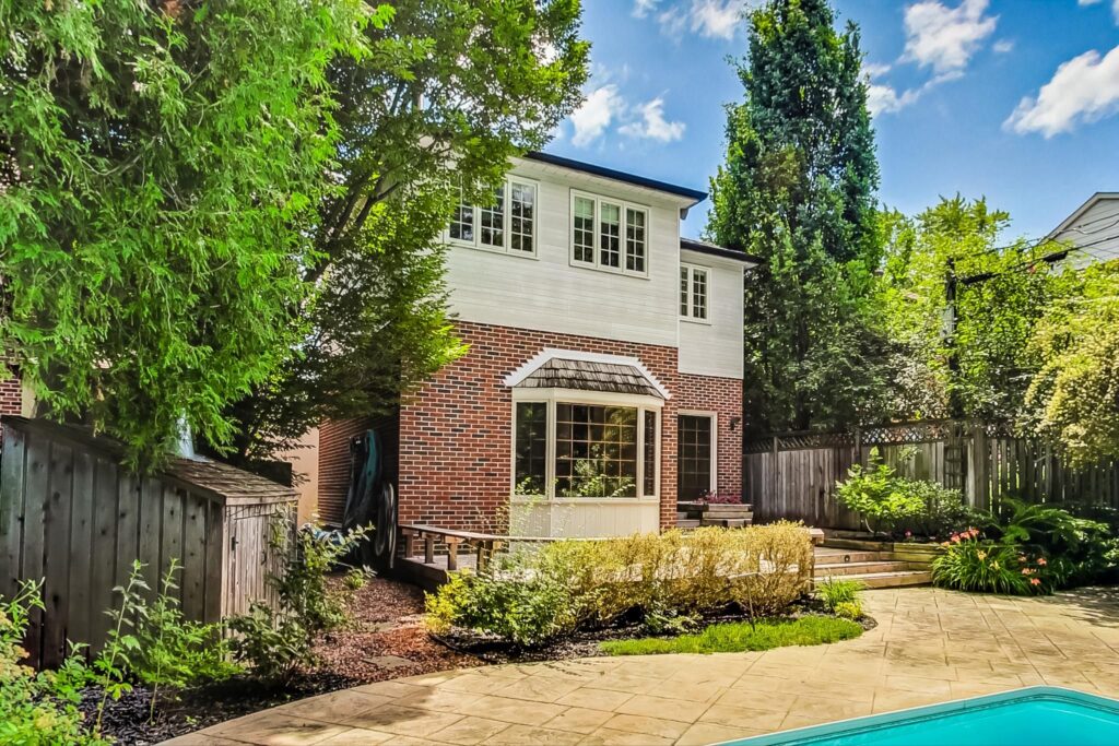 Photo of 2 Divadale Dr
