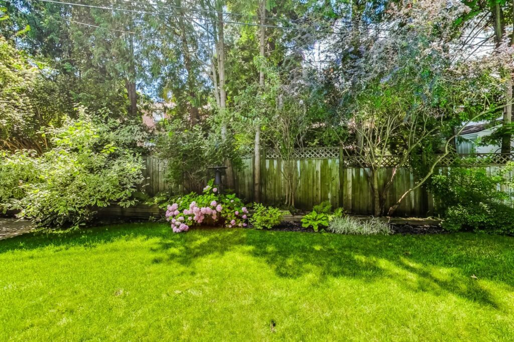 Photo of 2 Divadale Dr
