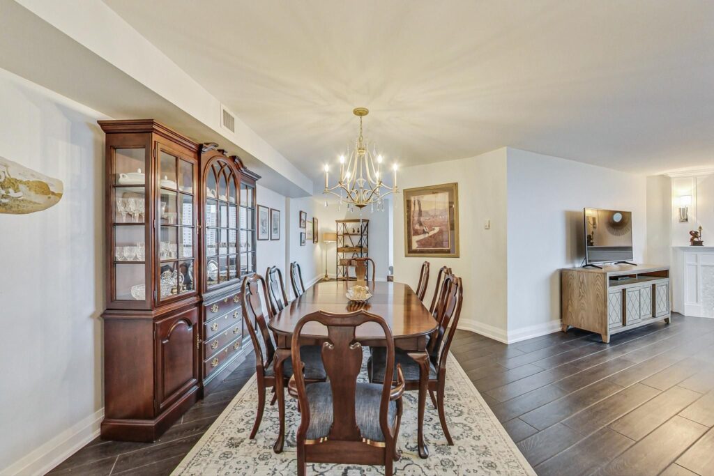 Photo of 2000 Islington Avenue, Unit 909