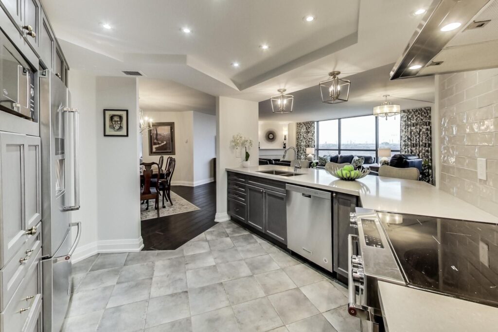 Photo of 2000 Islington Avenue, Unit 909