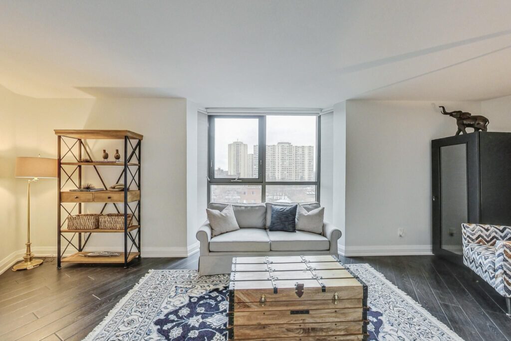 Photo of 2000 Islington Avenue, Unit 909