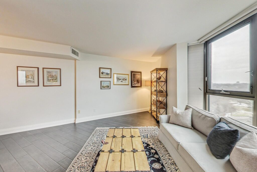 Photo of 2000 Islington Avenue, Unit 909