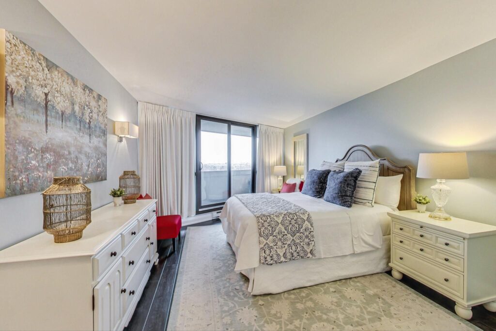 Photo of 2000 Islington Avenue, Unit 909
