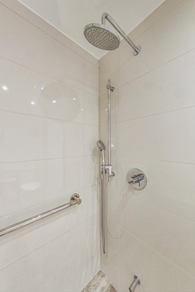 Photo of 2000 Islington Avenue, Unit 909