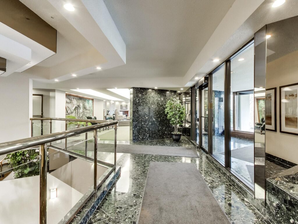 Photo of 2000 Islington Avenue, Unit 909