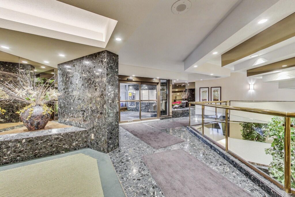 Photo of 2000 Islington Avenue, Unit 909