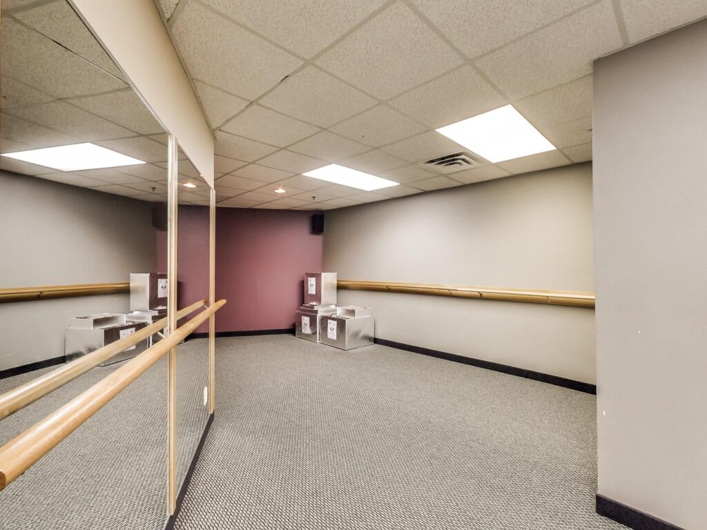Photo of 2000 Islington Avenue, Unit 909