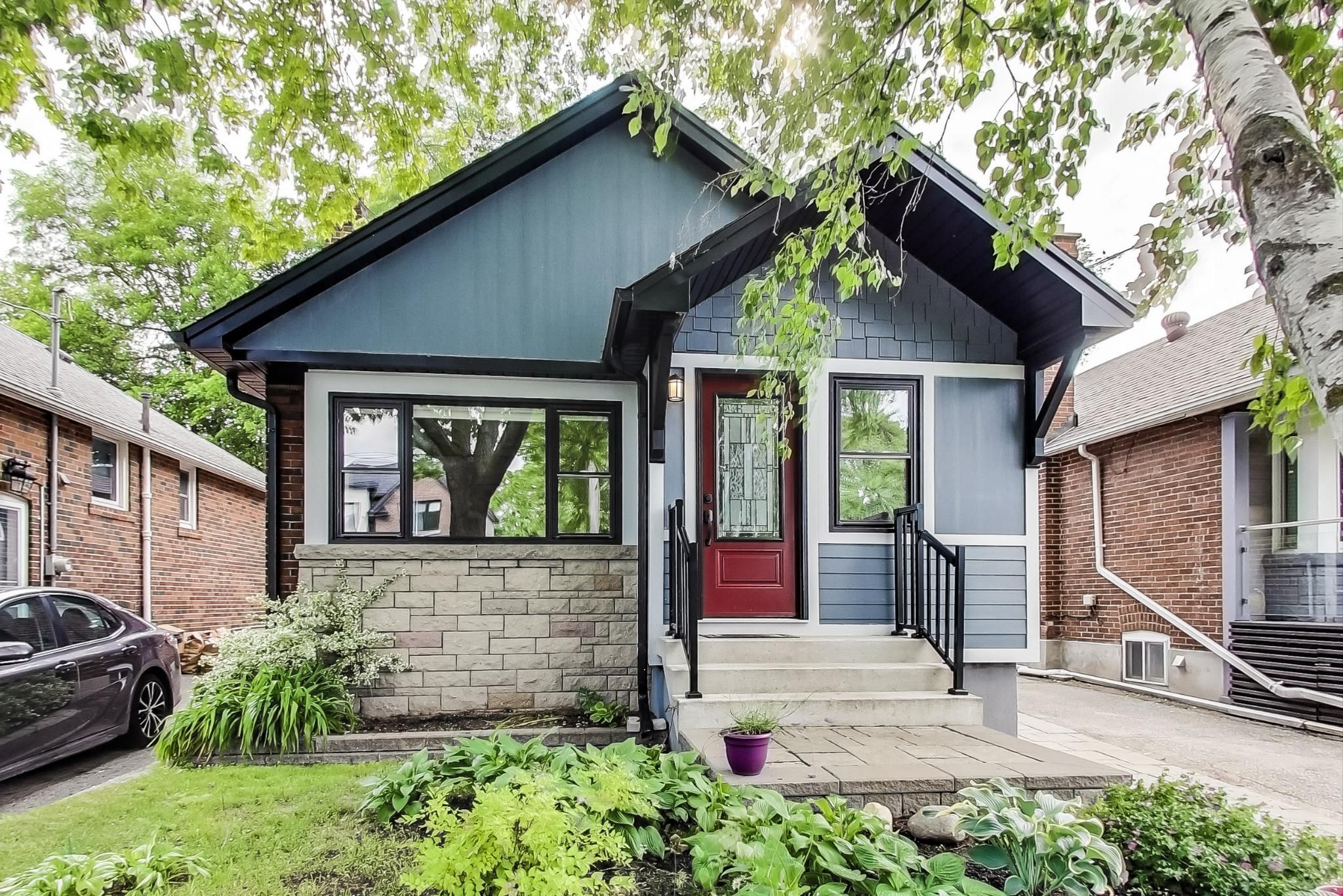 Photo of 22 Roblin Avenue