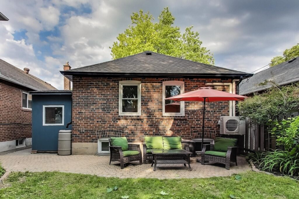 Photo of 22 Roblin Avenue