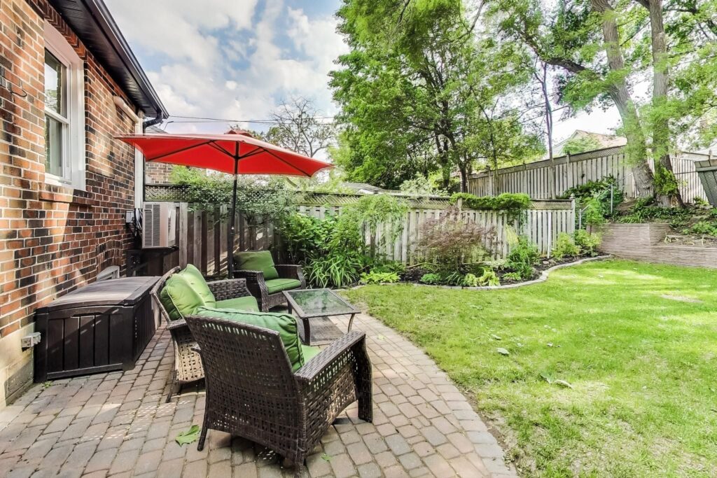 Photo of 22 Roblin Avenue