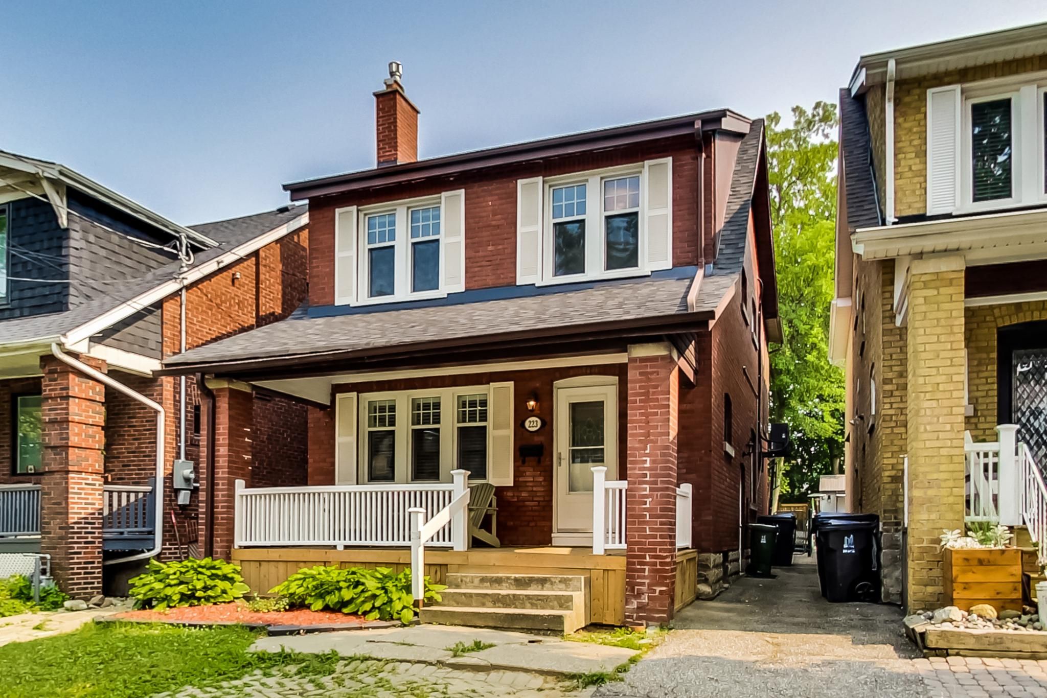 Photo of 223 Belsize Dr