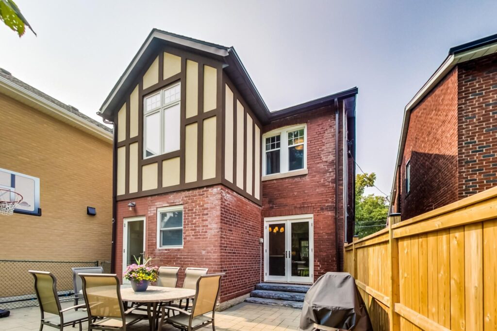 Photo of 223 Belsize Dr