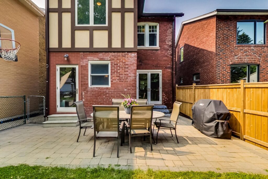 Photo of 223 Belsize Dr