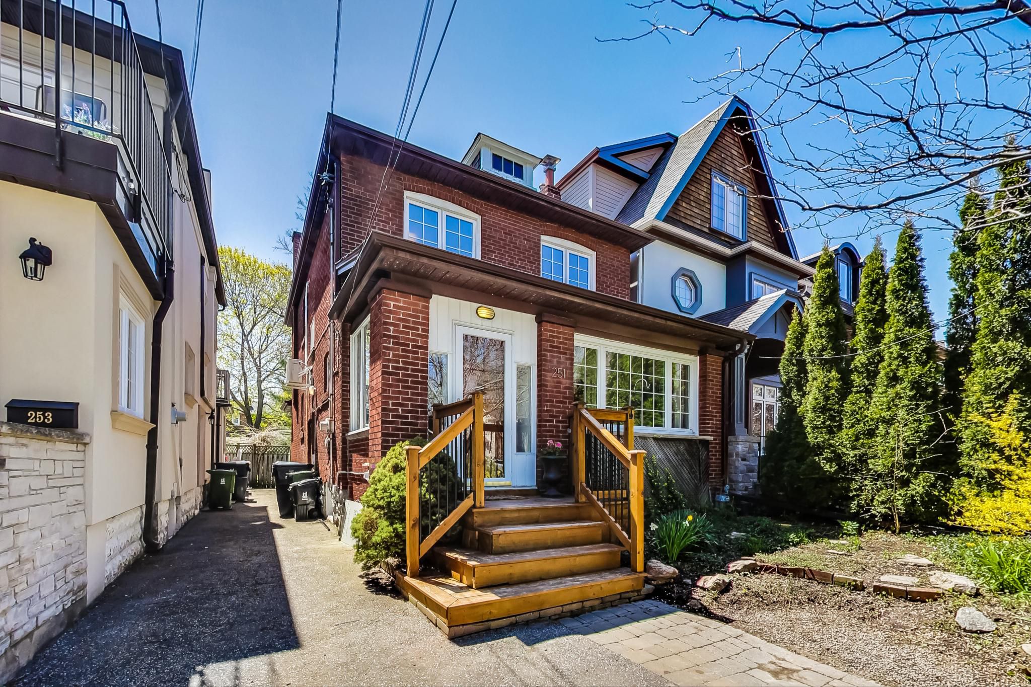Photo of 251 Belsize Drive