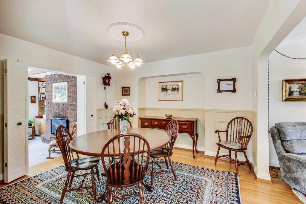 Photo of 26 Tanager Avenue