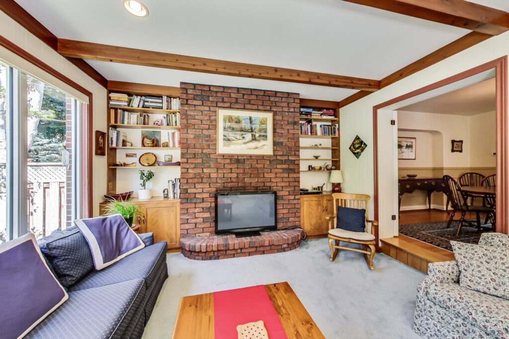 Photo of 26 Tanager Avenue