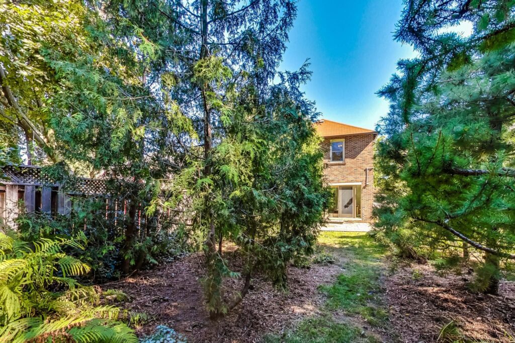 Photo of 26 Tanager Avenue