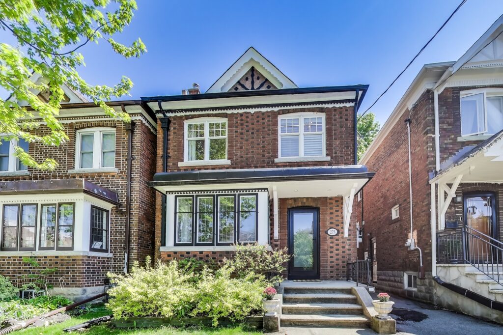 Photo of 275 Fairlawn Avenue