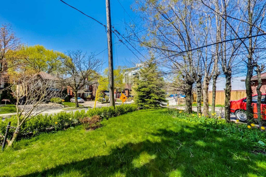 Photo of 278 Chaplin Crescent