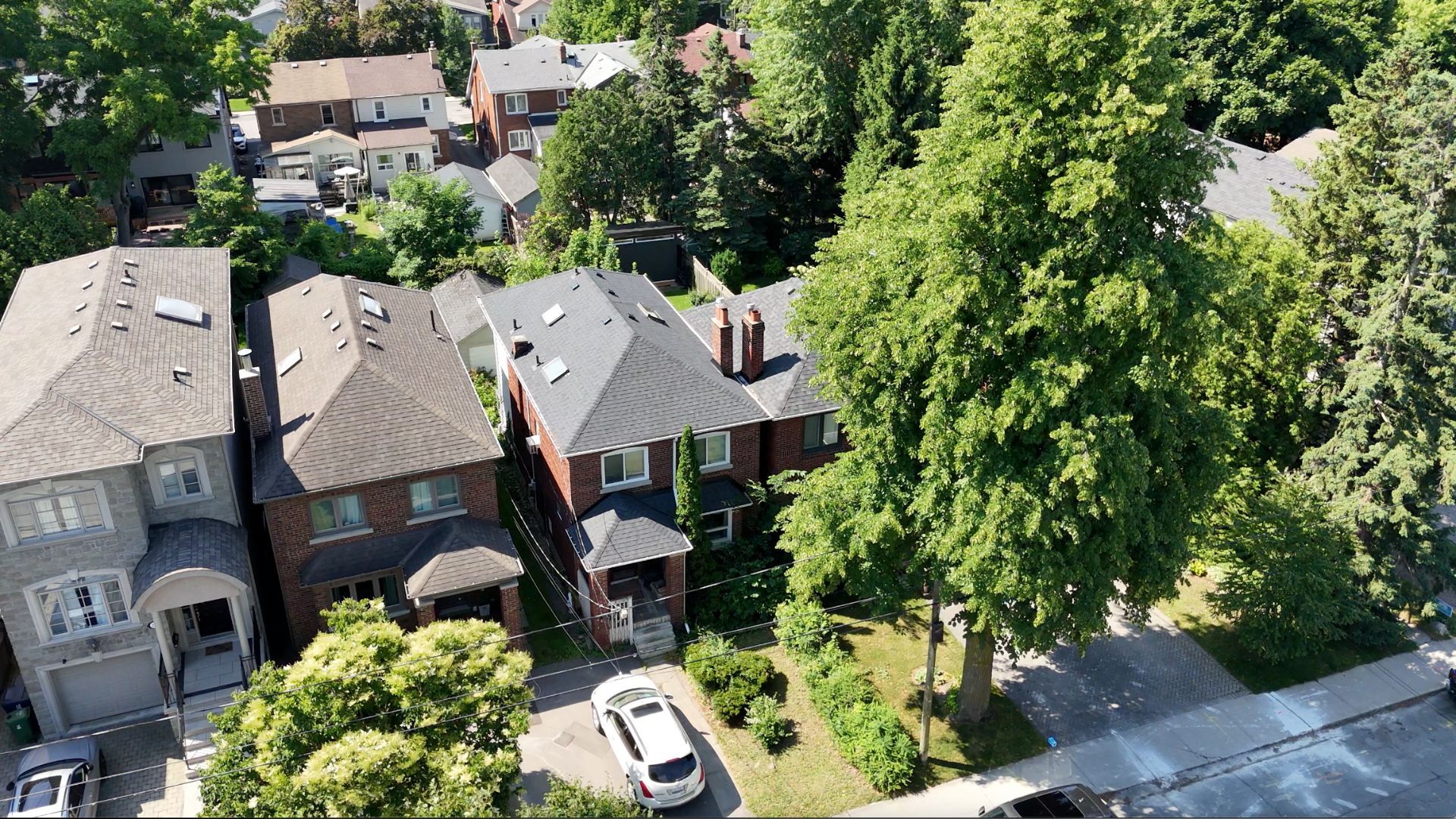 Photo of 321 Belsize Drive