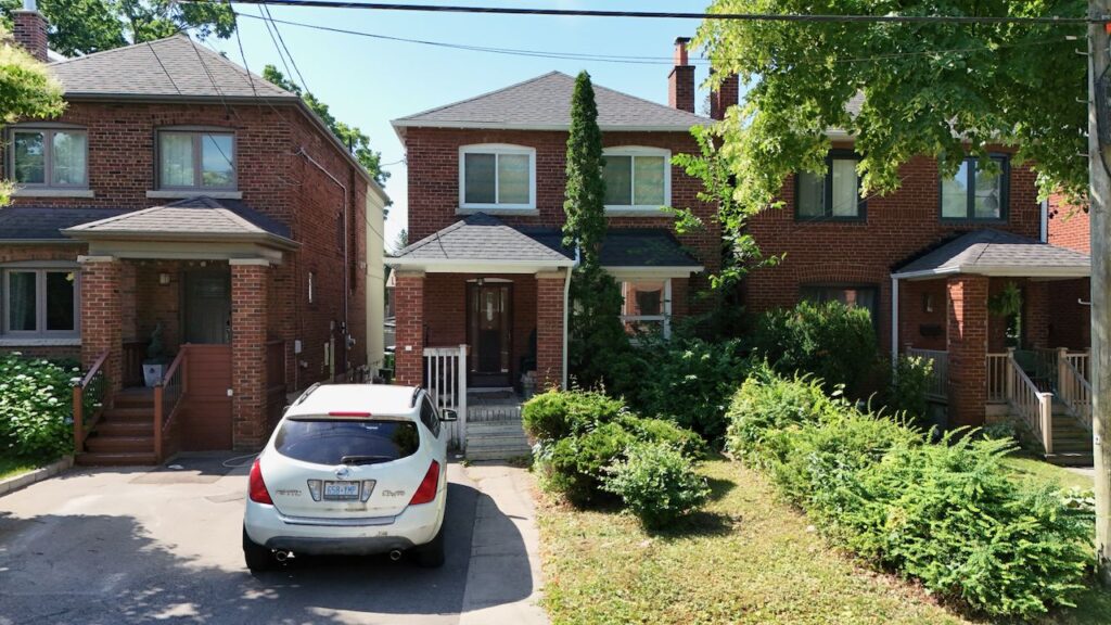 Photo of 321 Belsize Drive