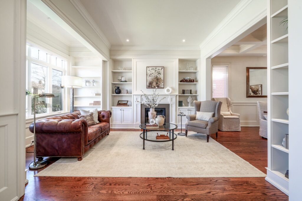 Photo of 344 Bessborough Dr