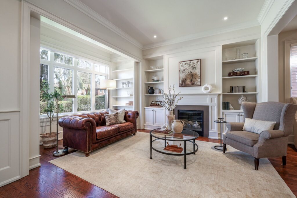 Photo of 344 Bessborough Dr
