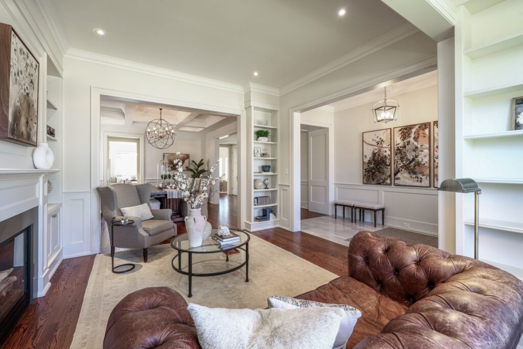Photo of 344 Bessborough Dr